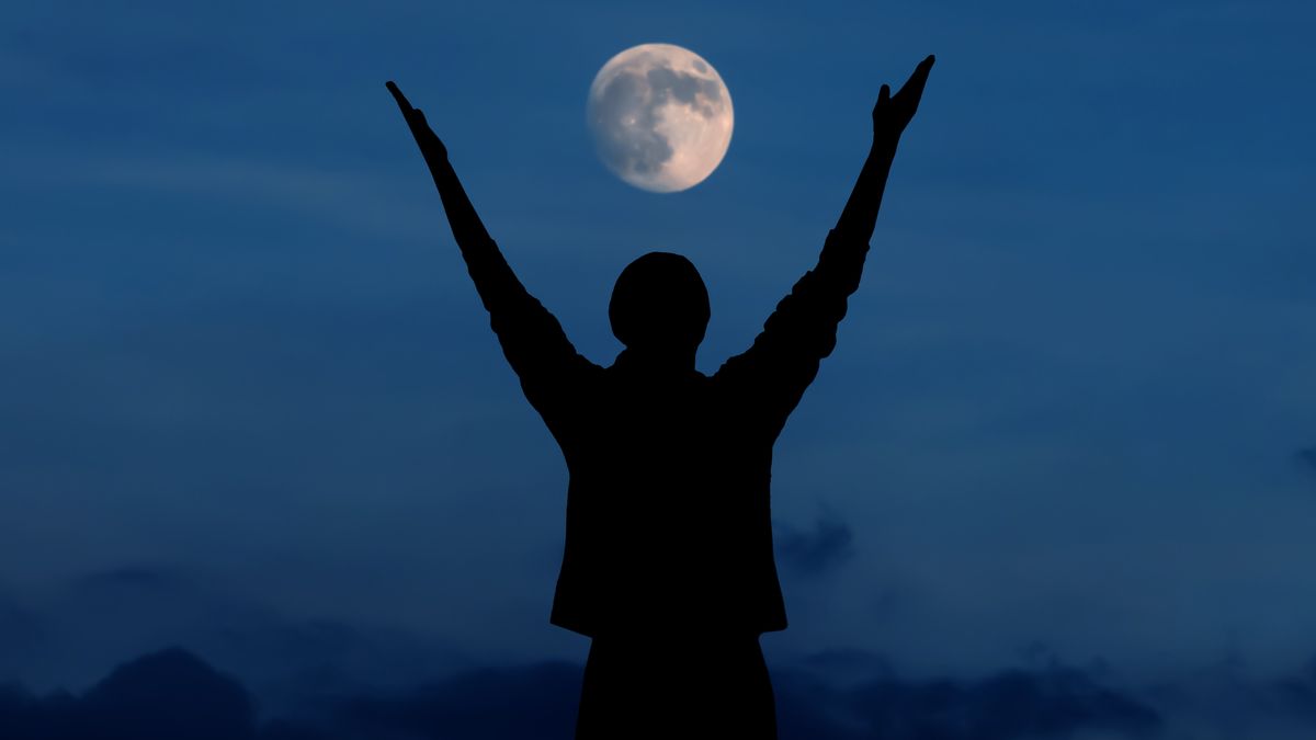 The August Super Full Moon Spectacle in the Sky and Astrological The August Super Full Moon Spectacle in the Sky and Astrological